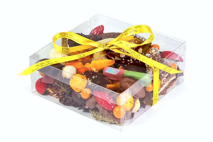Набор шоколадных конфет в коробке - 1300 г