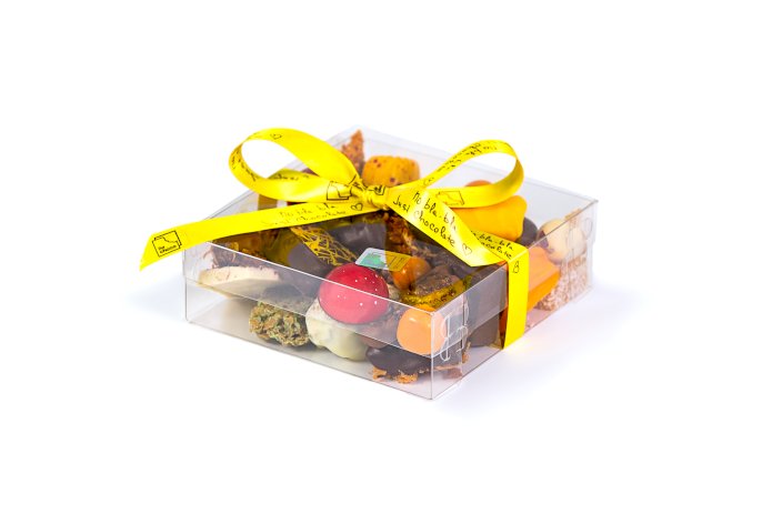 Набор шоколадных конфет в коробке - 350 г