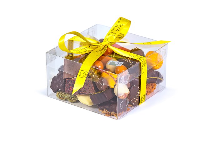 Набор шоколадных конфет в коробке - 500 г